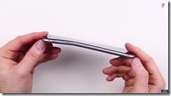 bendable-iphone-6-plus-unbox-therapy-2[1]