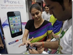 apple-reportedly-has-a-radical-new-plan-for-india-its-going-to-sell-the-iphone-4-at-a-low-price[1]